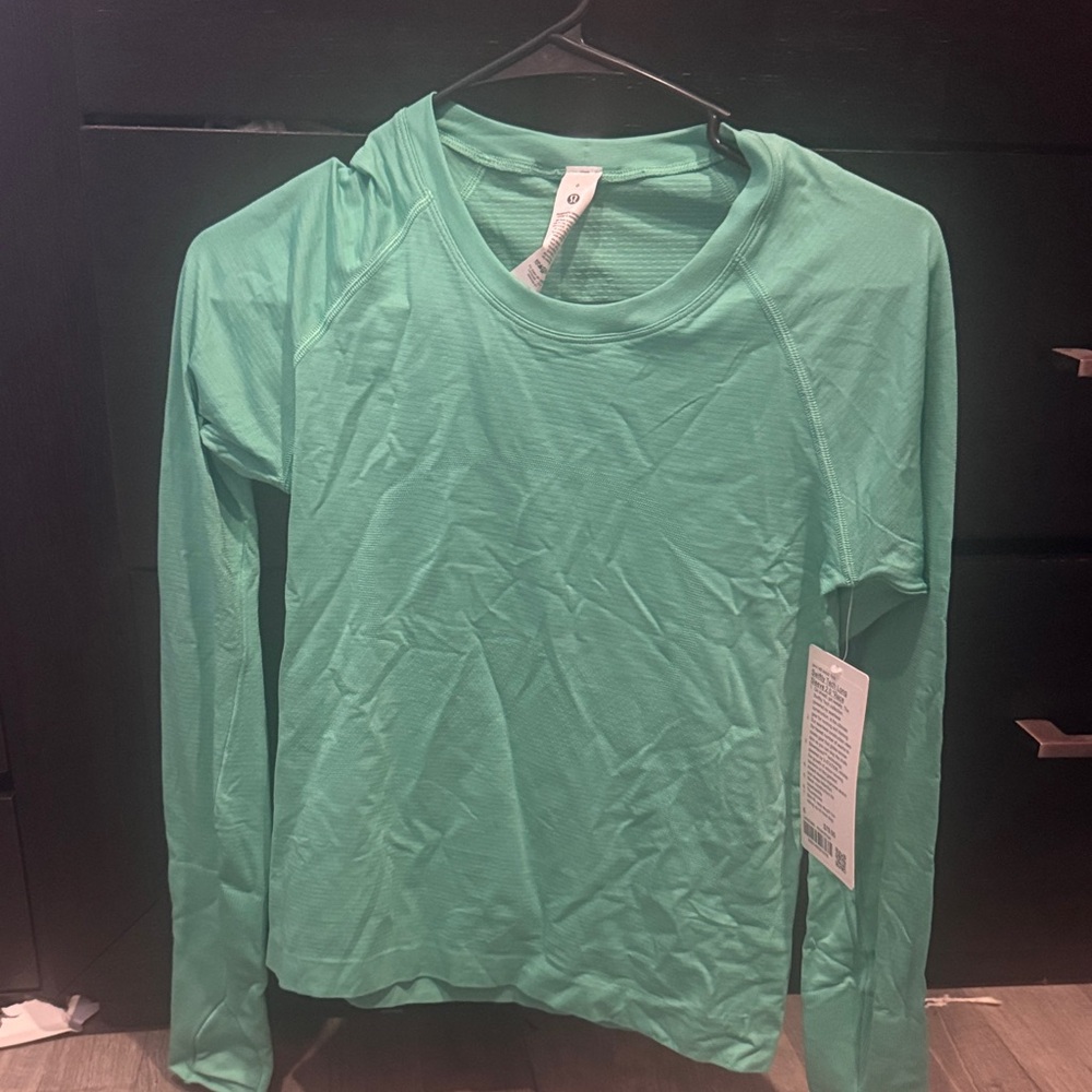 Lululemon Swiftly Tech 2.0 Race